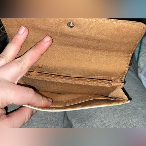 Wallet - Picture 3 of 4